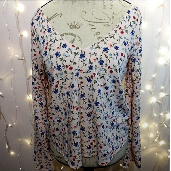 Hollister Tops - 3 for $15 Long Bell Sleeved Crop Top